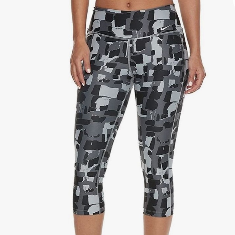 Nike Power Training Capris Size Small
